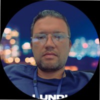 Photo d'Omar, Chef de projet / Senior business Analyst