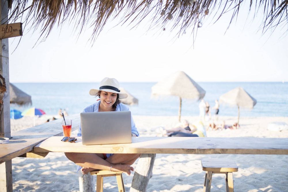 Conseils pratiques pour profiter pleinement de vos vacances en freelance